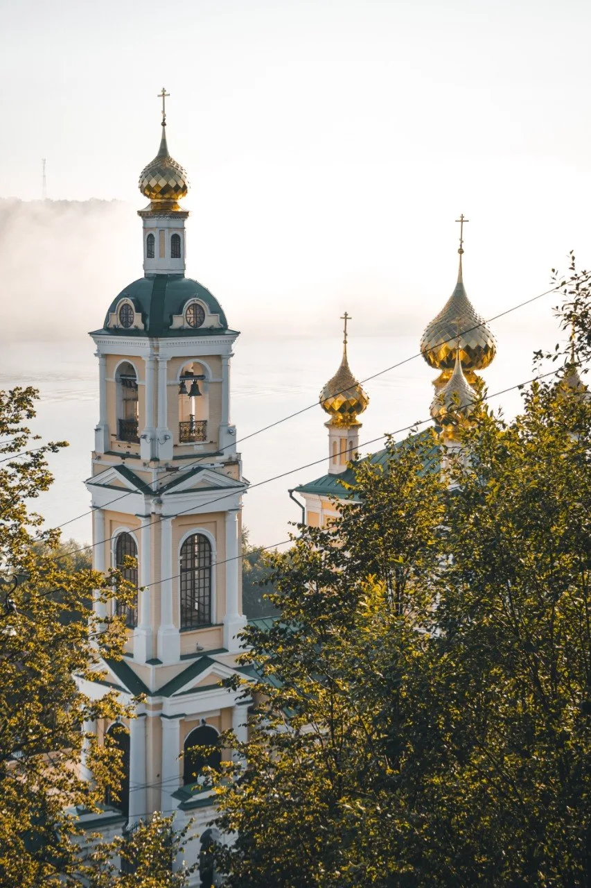 Про Воскресенскую церковь в Плесе.