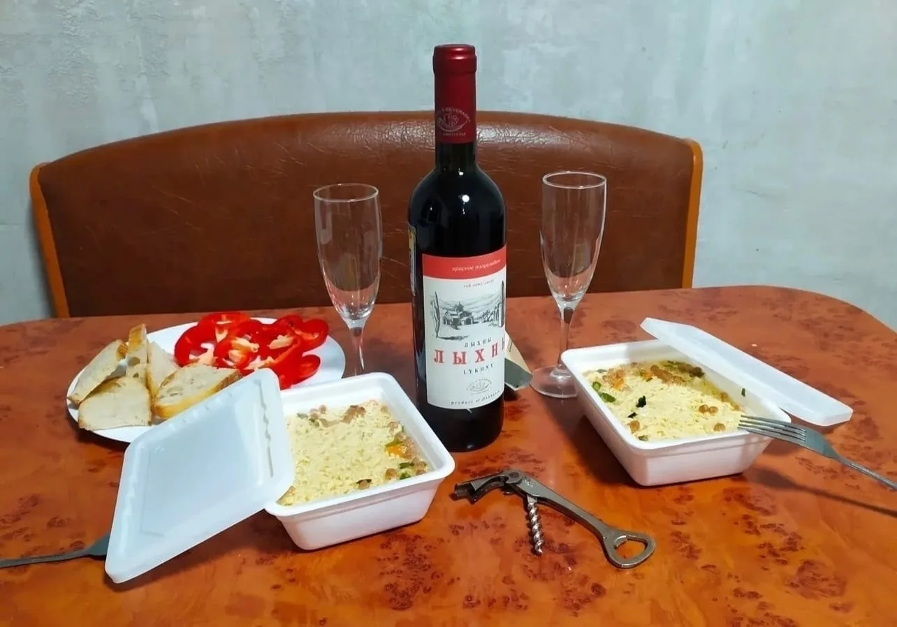 Жители города, принимаю ваши поздравления! Вчера я наконец-то расплатилась по ипотеке и...