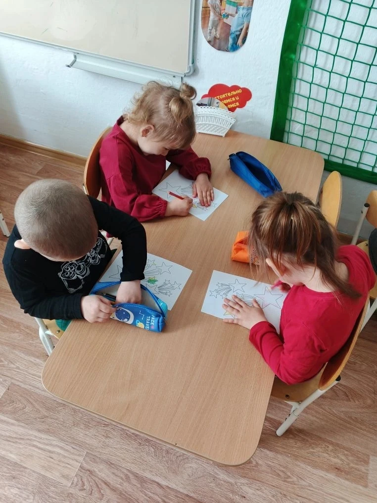 В нашей второй младшей группе царит праздничная атмосфера. Сегодня малыши узнали о само...