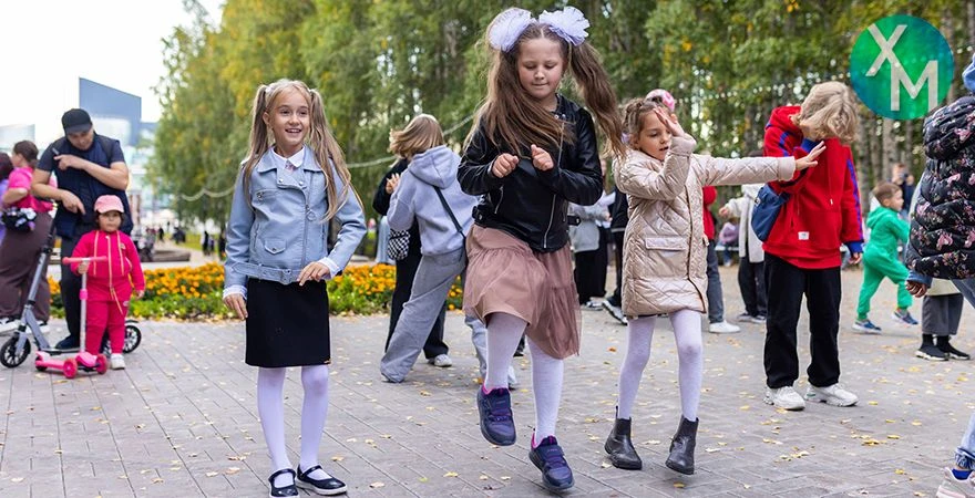 Дискотека для школьников в парке им. Бориса Лосева, открытие сезона в театре обско-угор...
