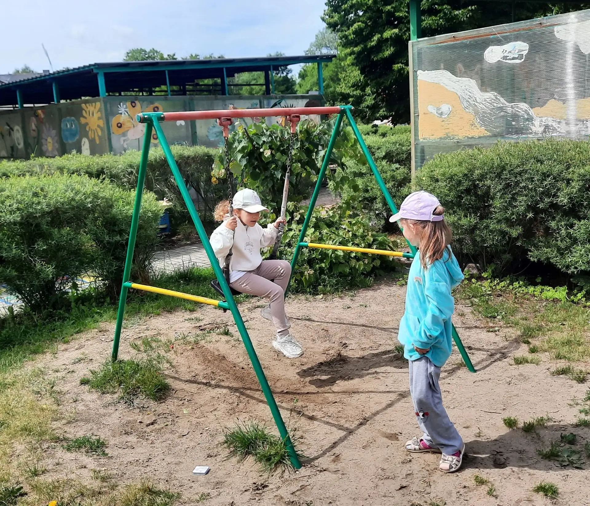 ⚽ Игры на свежем воздухе🏓

☀️ Прекрасная пора – ЛЕТО! Особенно в детском саду, когда почти весь ден