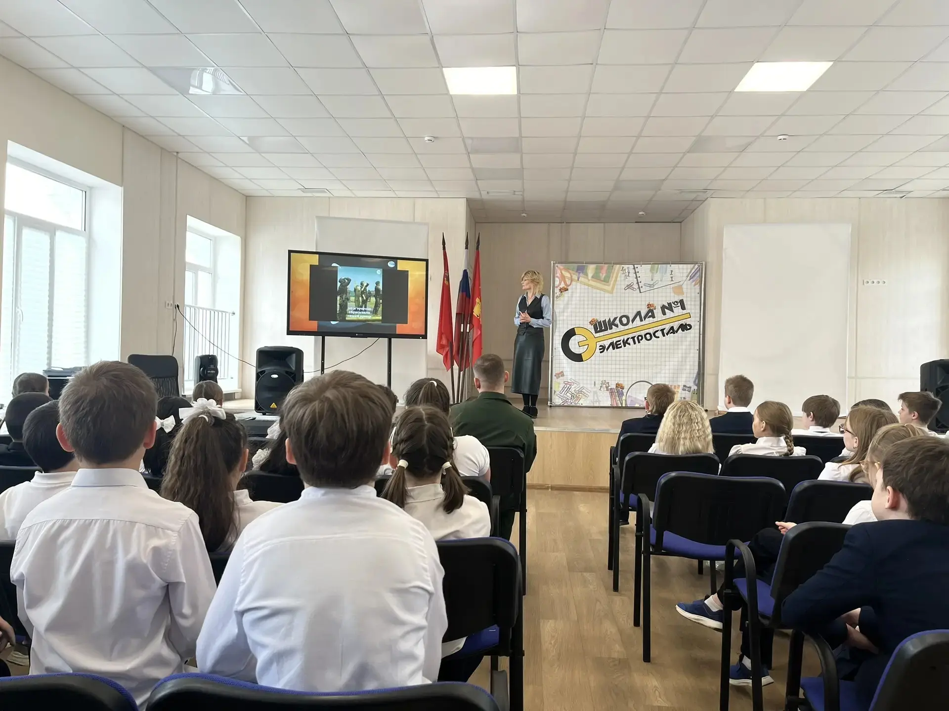 ➡ УСПЕХ В ЕДИНСТВЕ ПОКОЛЕНИЙ   📍В рамках проекта "Успех в единстве поколений" в первом корпусе прошё