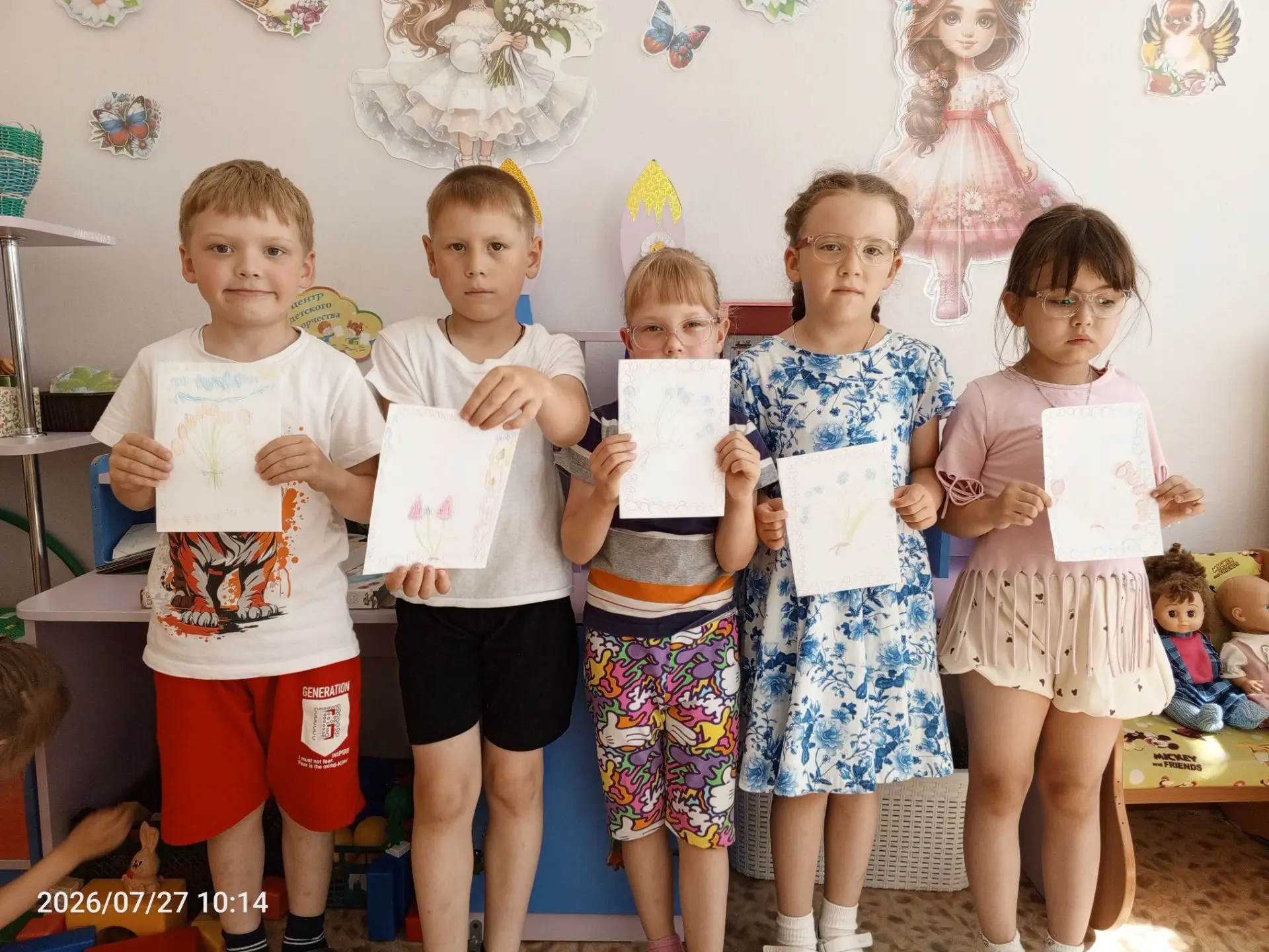 Утро началось с цветов! 🌸 Сегодня мы ненадолго стали флористами, и это было настоящее ...