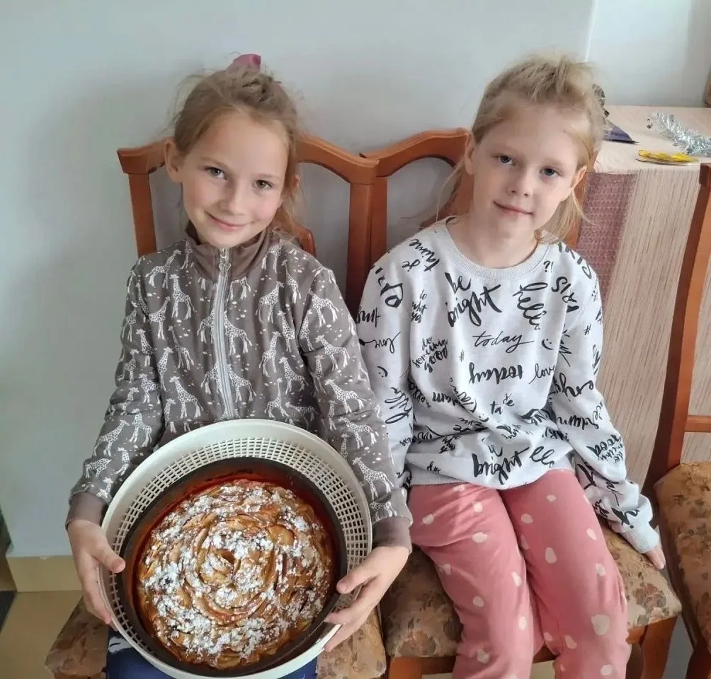 УРОК КУЛИНАРИИ. ШАРЛОТКА «РОЗА»