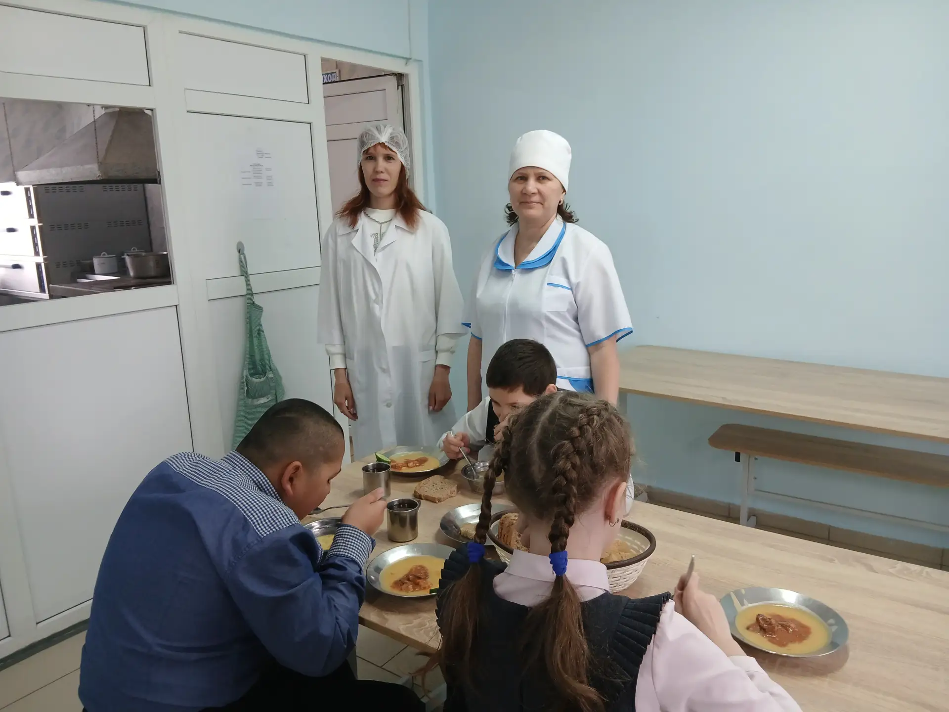 24 апреля в нашей школе – интернате прошел родительский контроль за организацией горячего питания. Ш