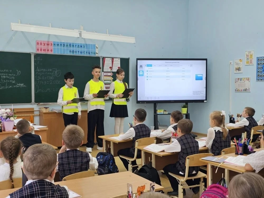 Самое жаркое время — перед самыми долгожданными каникулами! ☀
В преддверии летних каникул отряд ЮИД 