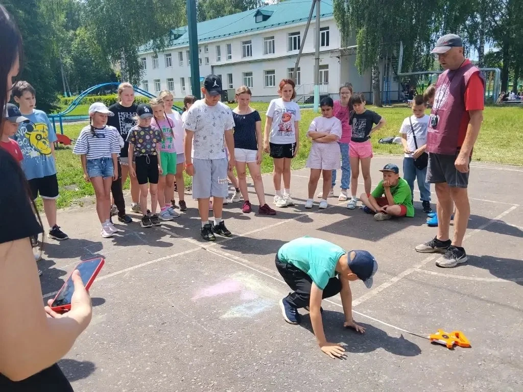 ☀️ Как мы провели 10 июня? С пользой для тела и души!

В пришкольном лагере «Непоседы» прошло спорти