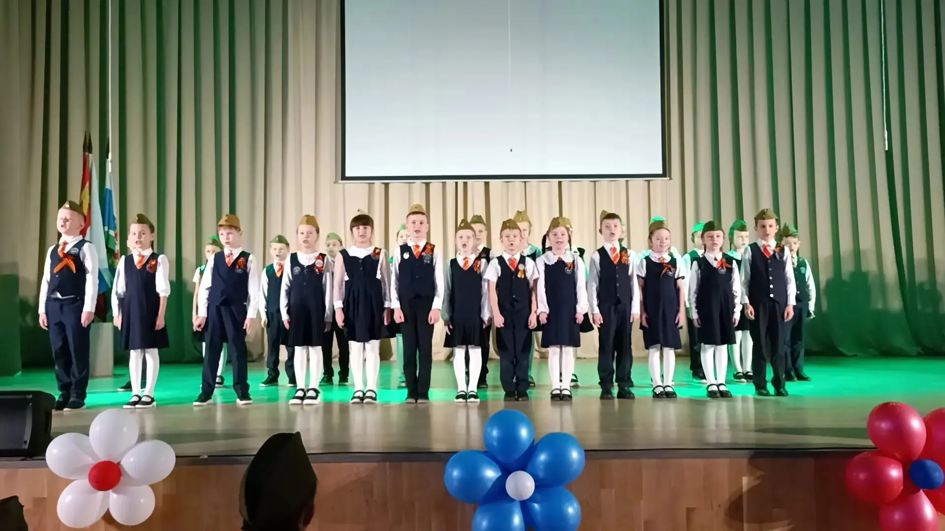 🎉 Фестиваль патриотической песни в Центре образования «Аксиома» 🎉    В нашем Центре образования «Акс