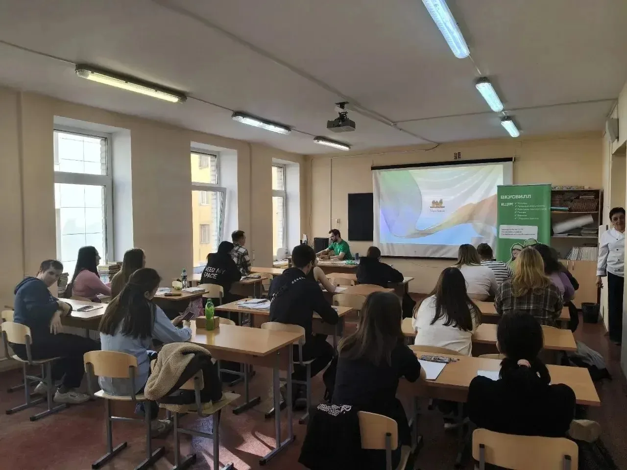31.03 на площадке 12-я Красноармейская, 17, представители организации «ВкусВилл» провели интерактивн