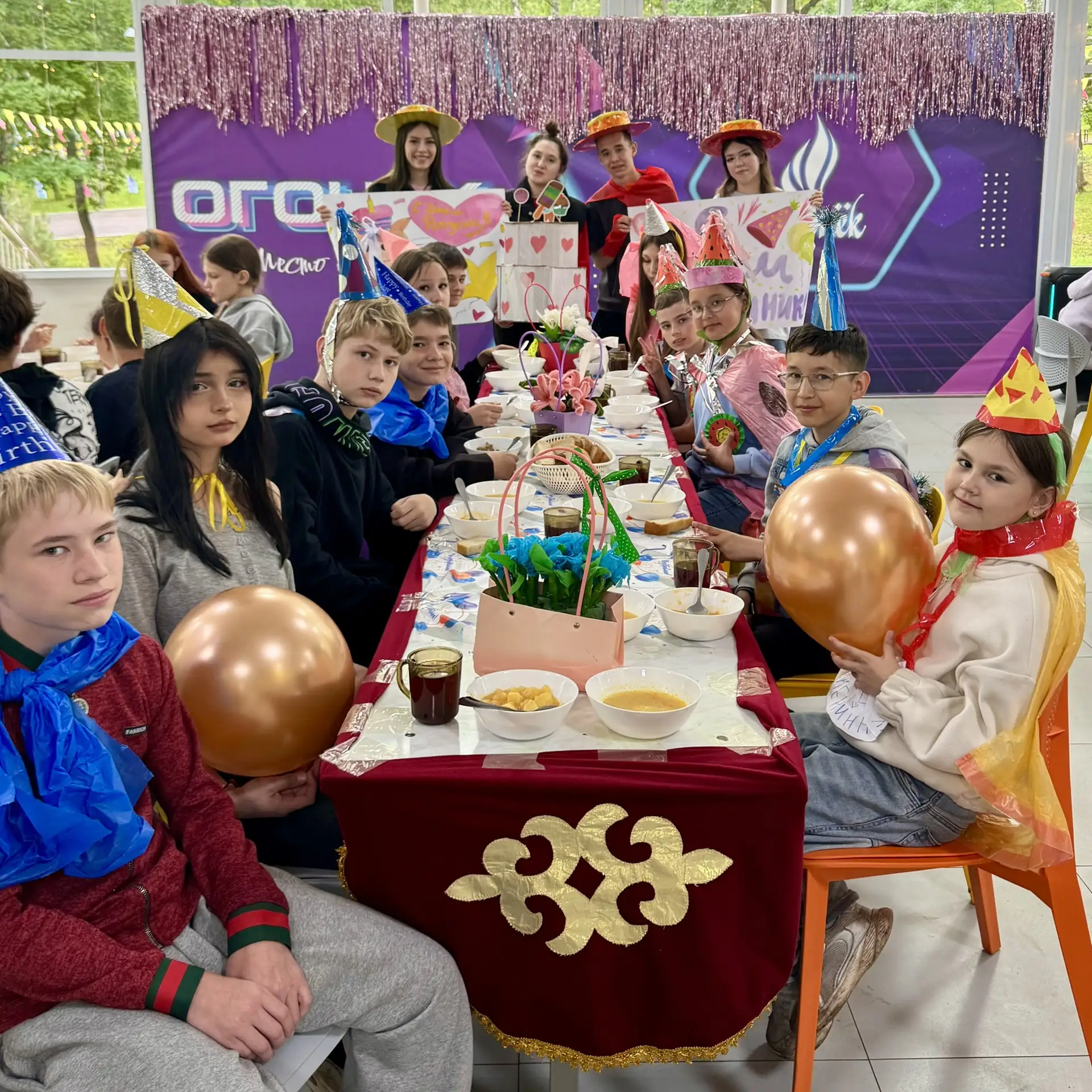 🎉 А у нас сегодня в лагере День именинника!

Будем чествовать тех ребят, у которых даты дня варенья