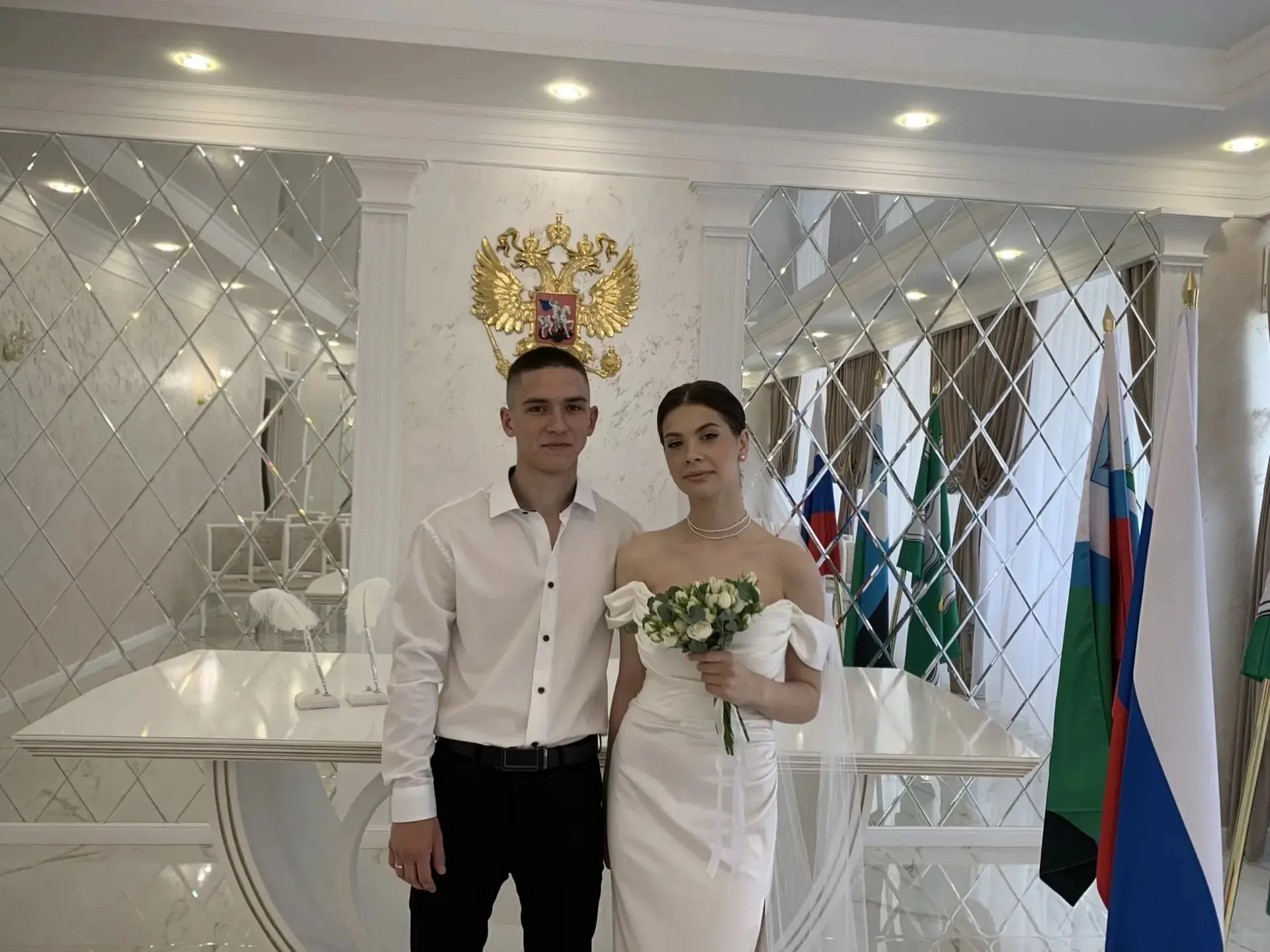 🤵‍♂️👰‍♀️ 12 июня, в День России, в органах ЗАГС Белгородской области зарегистрировали брак 7 пар.
