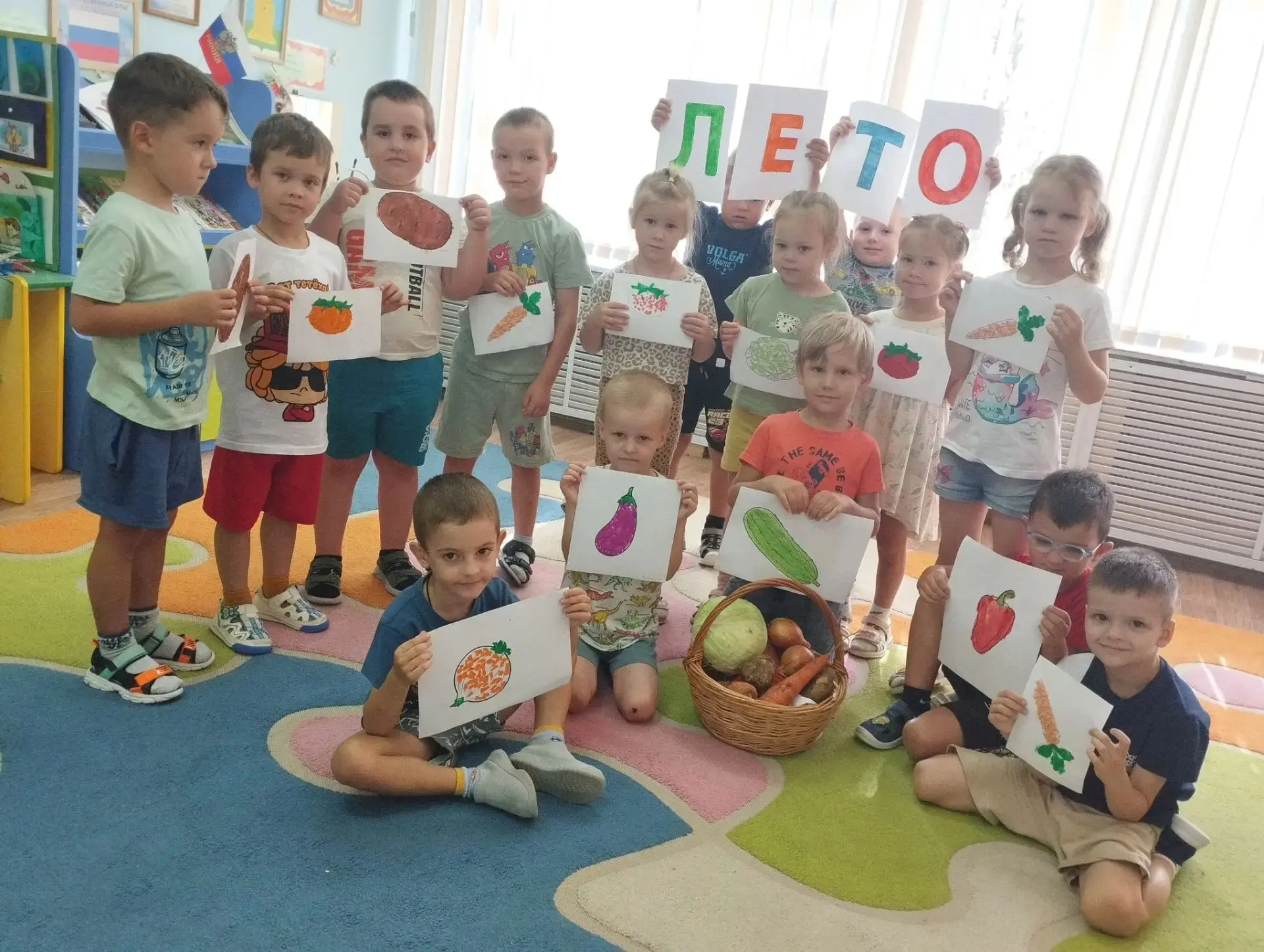 Творчество наших детей под руководством педагогов  не знает границ, каждый день - новые...