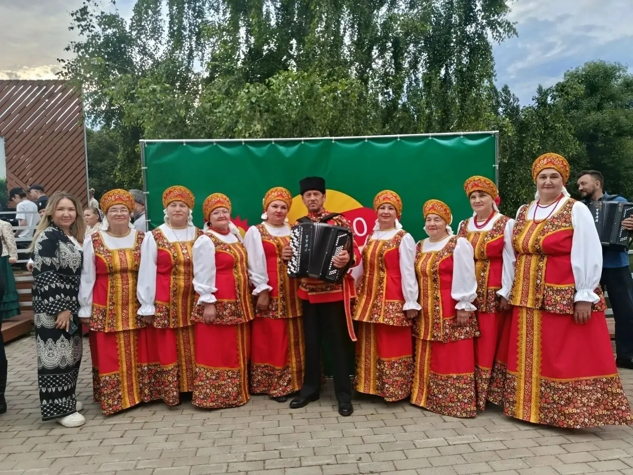 14 июня 2026 года в городе Бугульма завершился фестиваль казачьих песен «Казачий круг». 
Совместный 