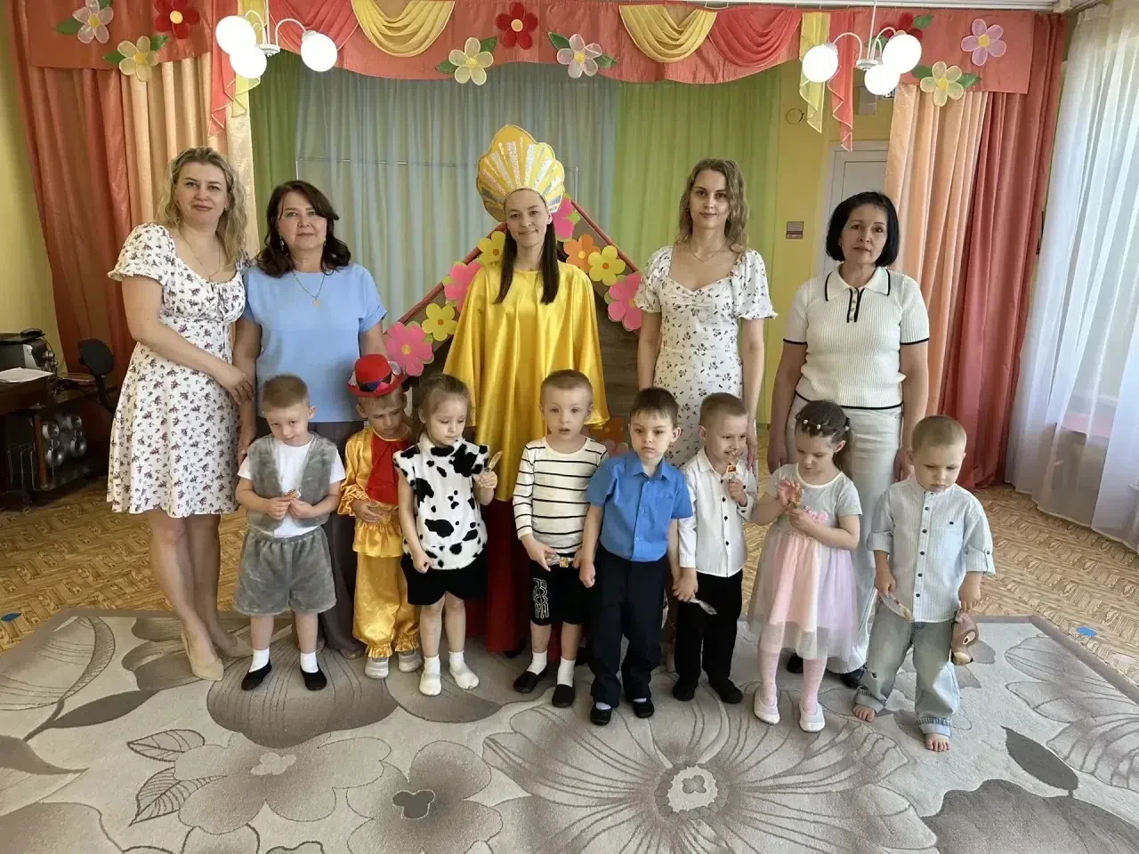 В конце мая во второй младшей группе «Золотой ключик»прошло весеннее развлечение «Как м...