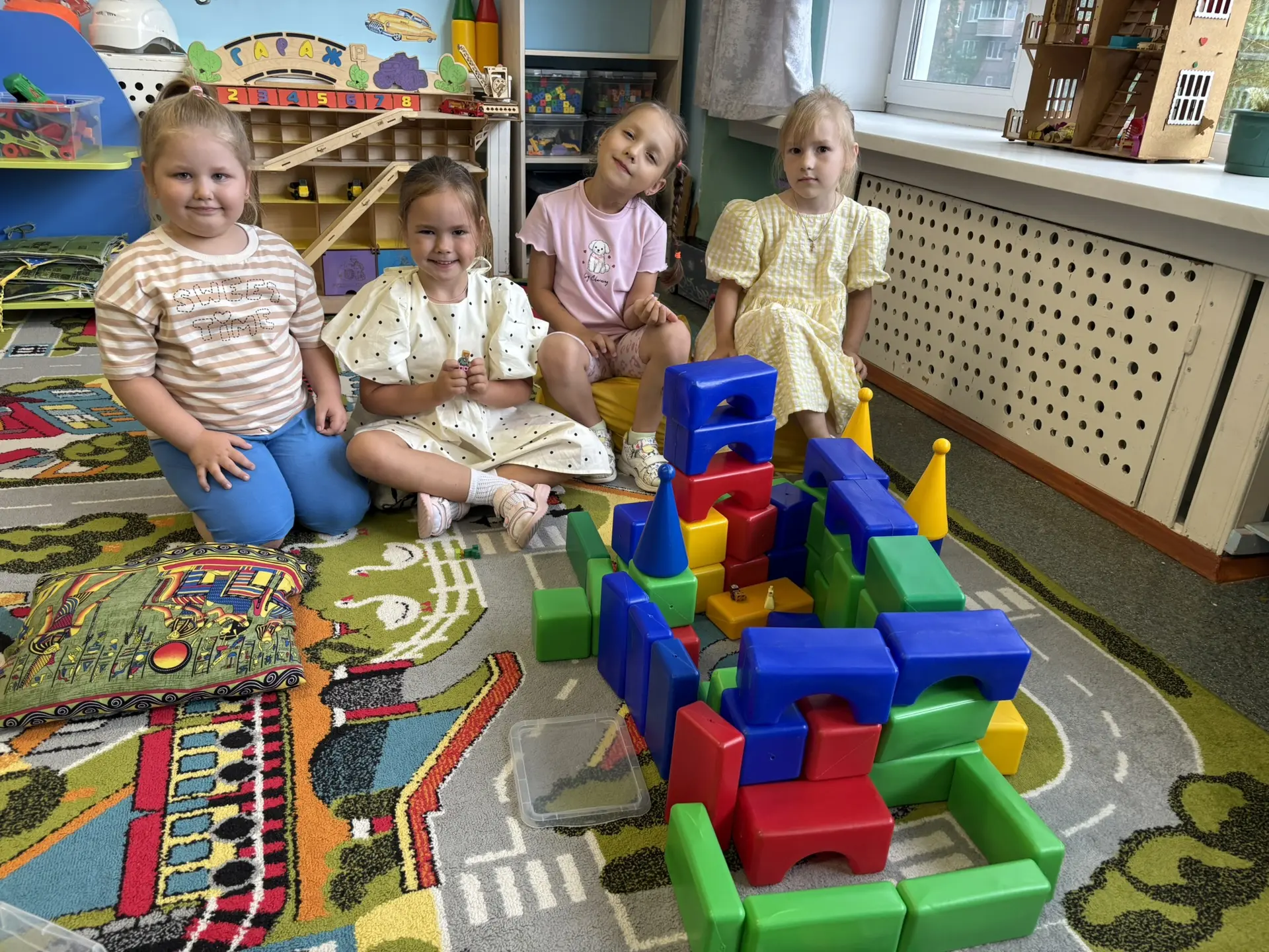 Кирпичик к кирпичику: как в нашем саду прошёл День строителя! 🏗️