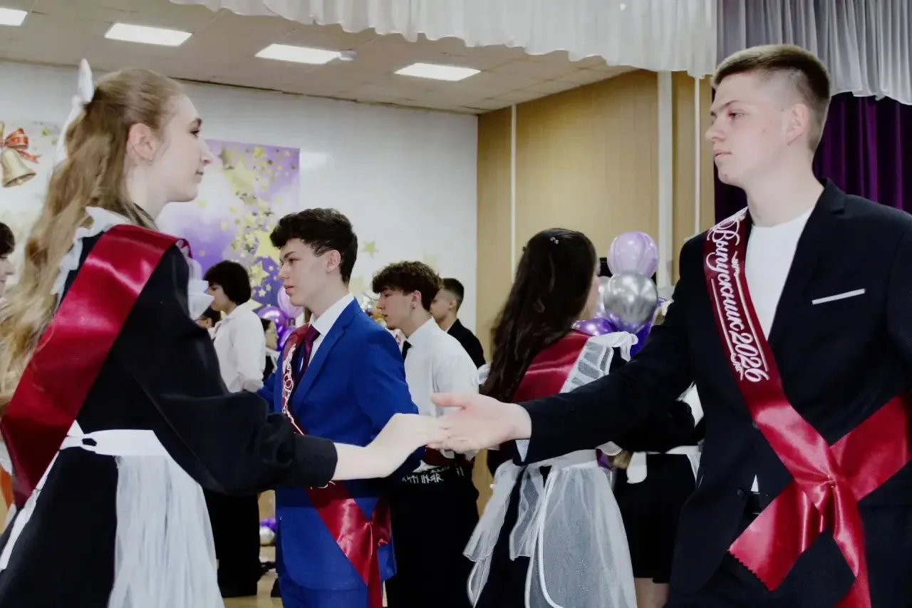 🌟Последний звонок в лицее: прощание со школой и старт в новую жизнь!   💥26 мая в нашем лицее царила 