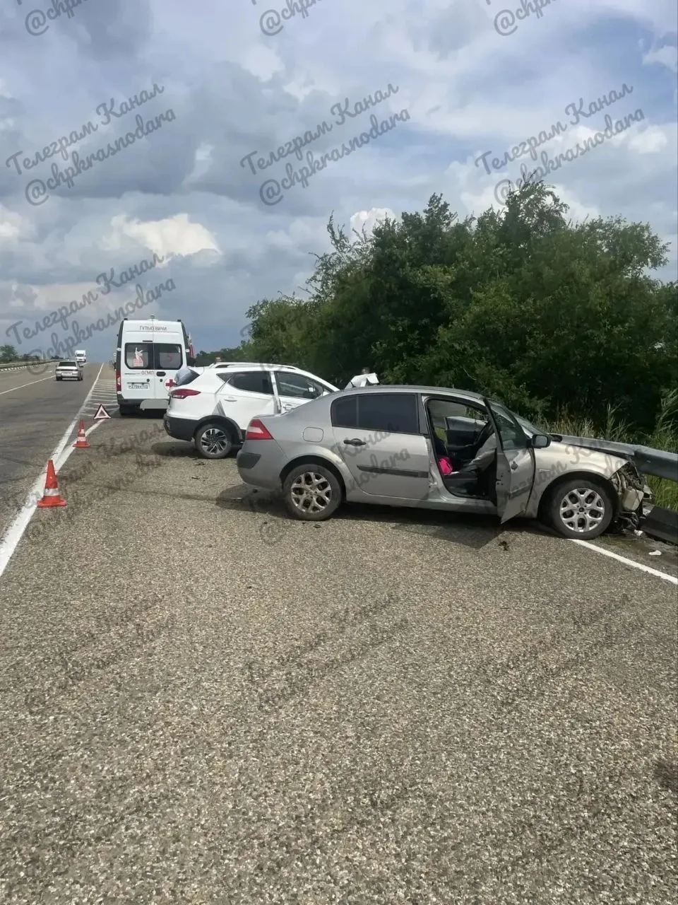 ❗Две автоледи и ребёнок пострадали в ДТП

В соседнем Гулькевичском районе,  42-летняя автоледи за ру