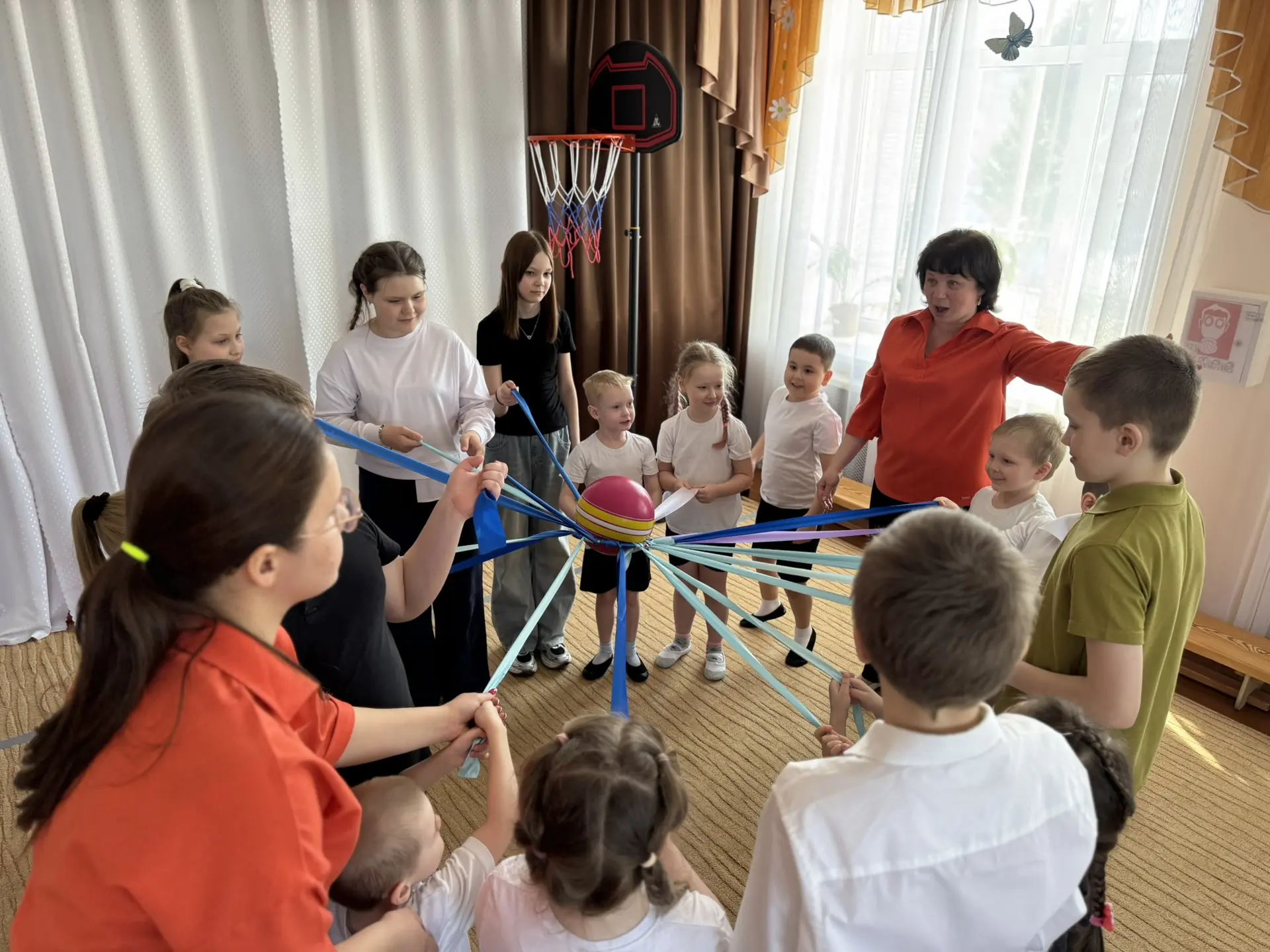 «Орлята» в гостях у дошколят! 🚀  Сегодня, 27 марта, у нас был невероятно теплый и важный день! Орлят