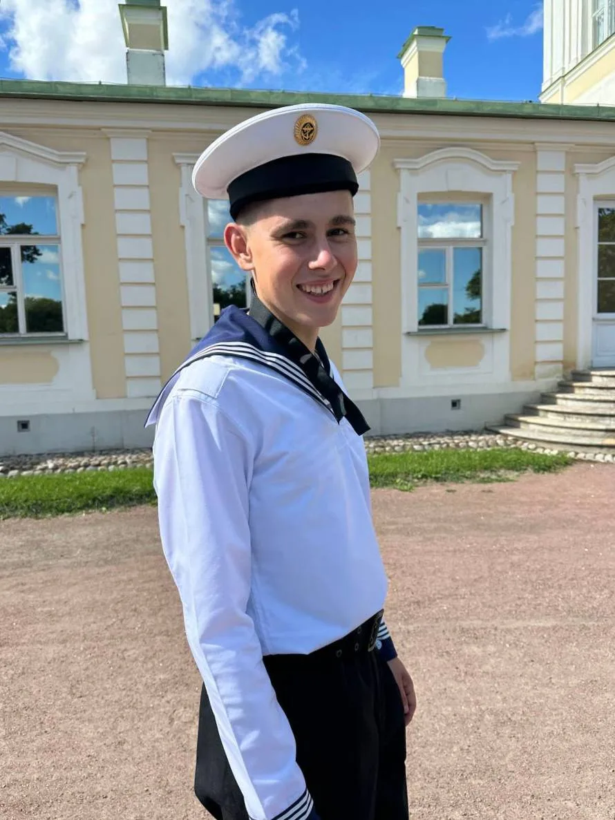 Мой матросик принял присягу. Очень волнительно — я плакала. Снимать не разрешили — обещ...