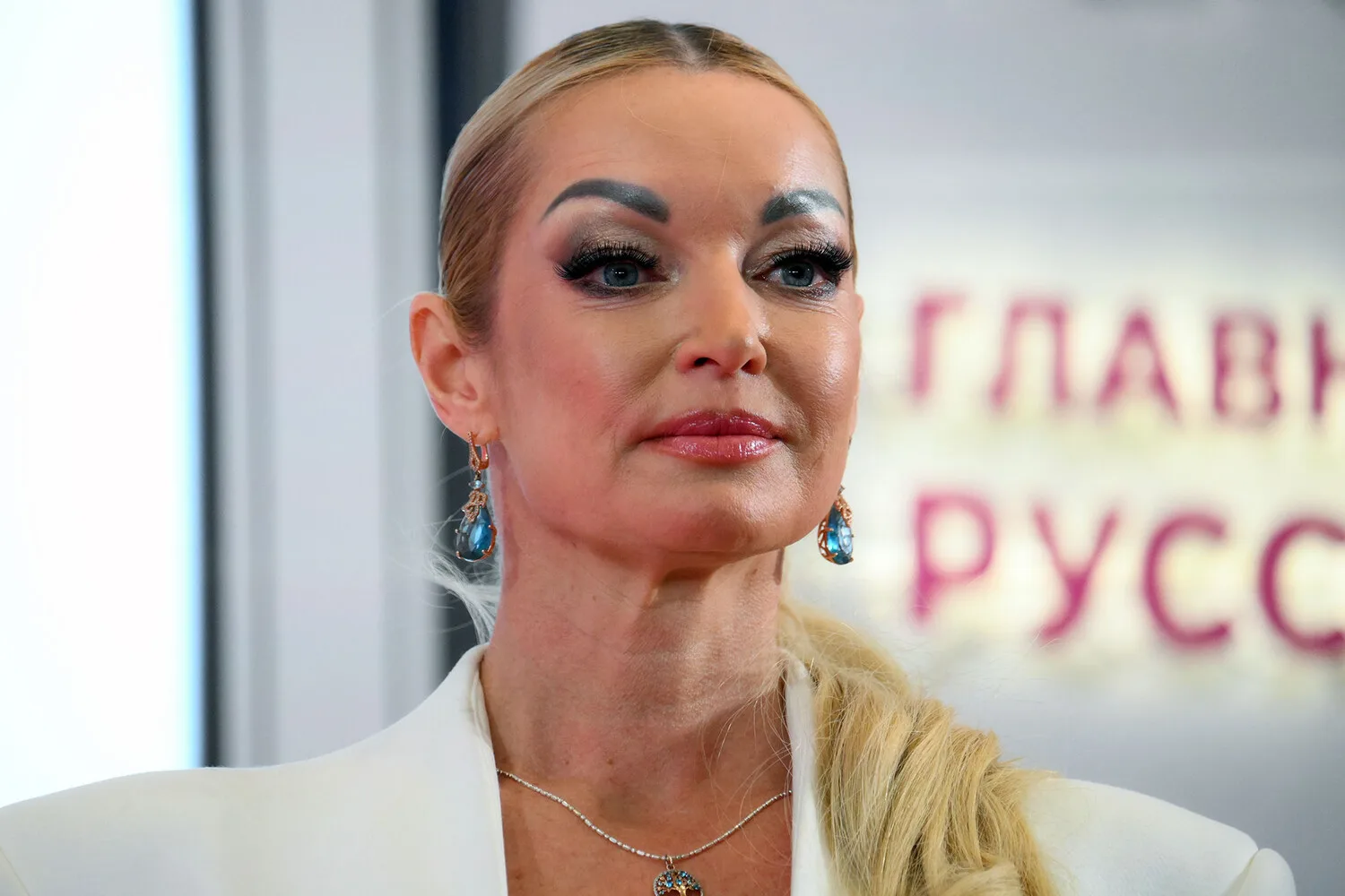 «НИКОМУ НЕ ОТКАЗАЛА В ФОТО» | ВОЛОЧКОВА О СЕКРЕТЕ ПОПУЛЯРНОСТИ У ЗУМЕРОВ

Балерина Анастасия Волочко