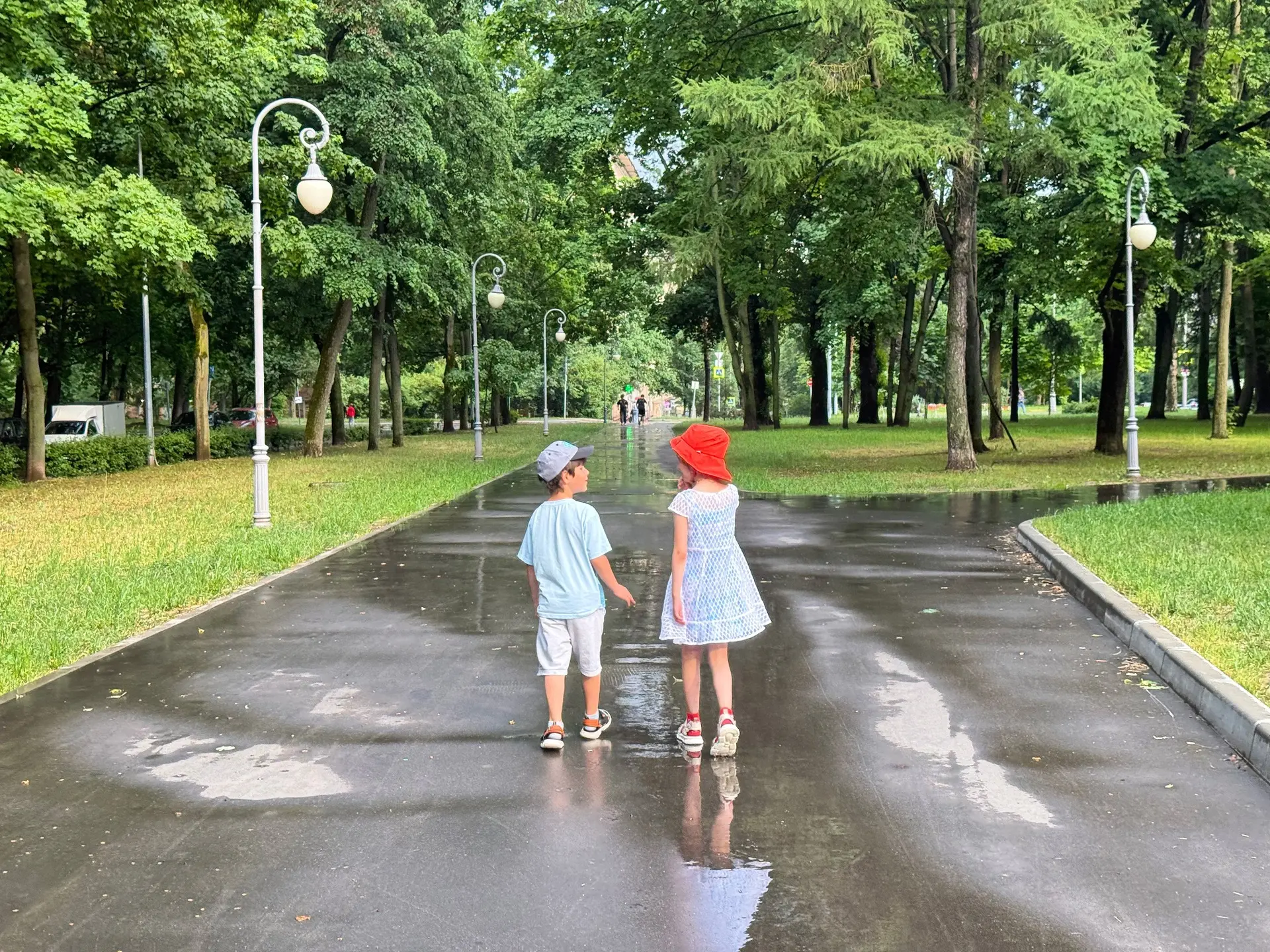 Ну такие они бубочки и пупочки и лапочки, тьфу на их
