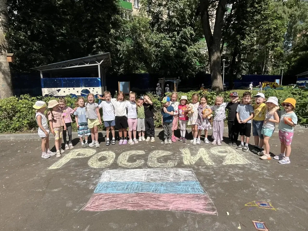 ✨ В наших дошкольных отделениях  с размахом прошёл праздник, посвящённый Дню России — 12 июня! ✨

Ре