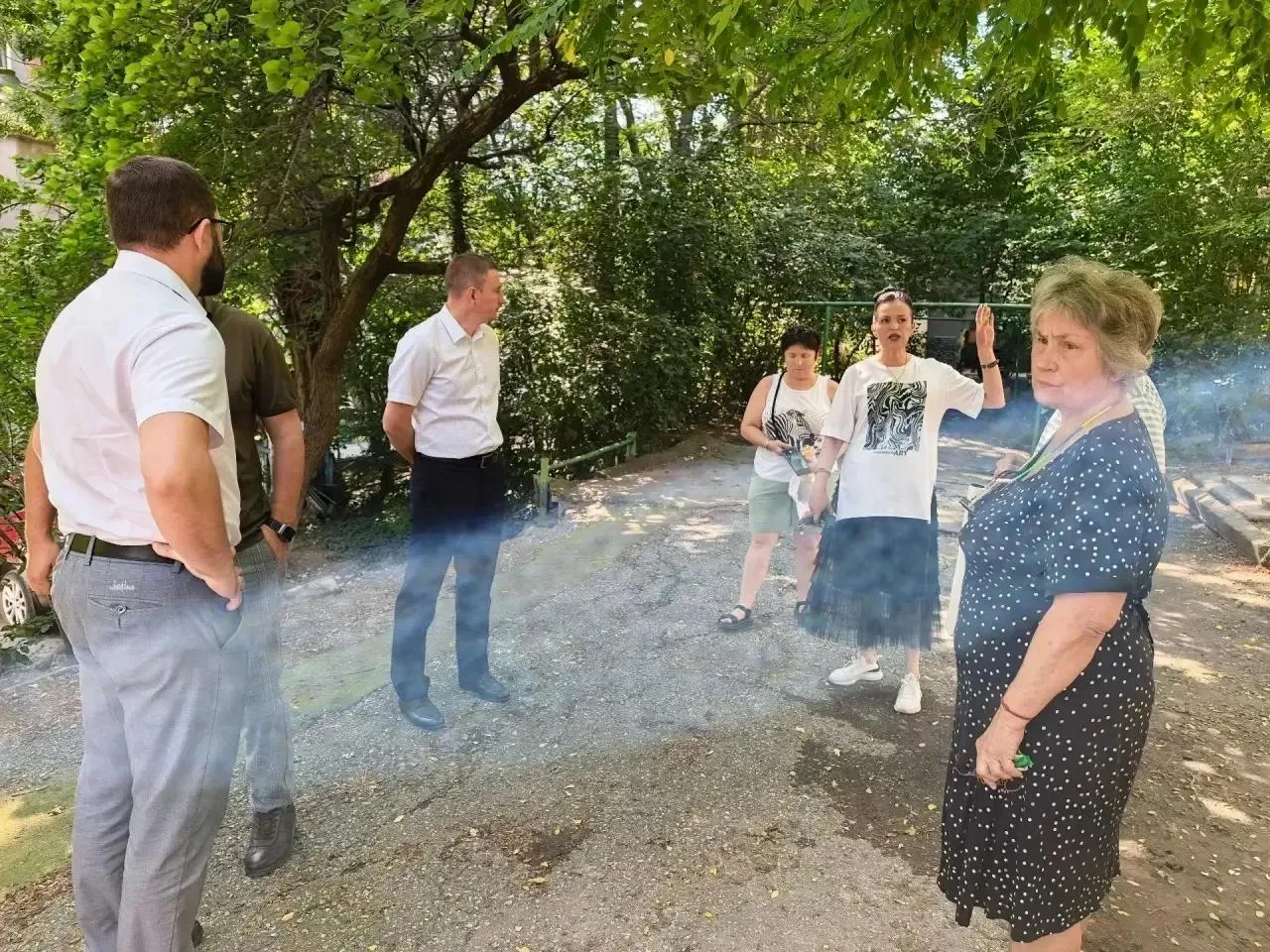 Начальник МКУ "УЖКХ города" принял участие в комиссионном выезде по вопросу ремонта подпорной стены,