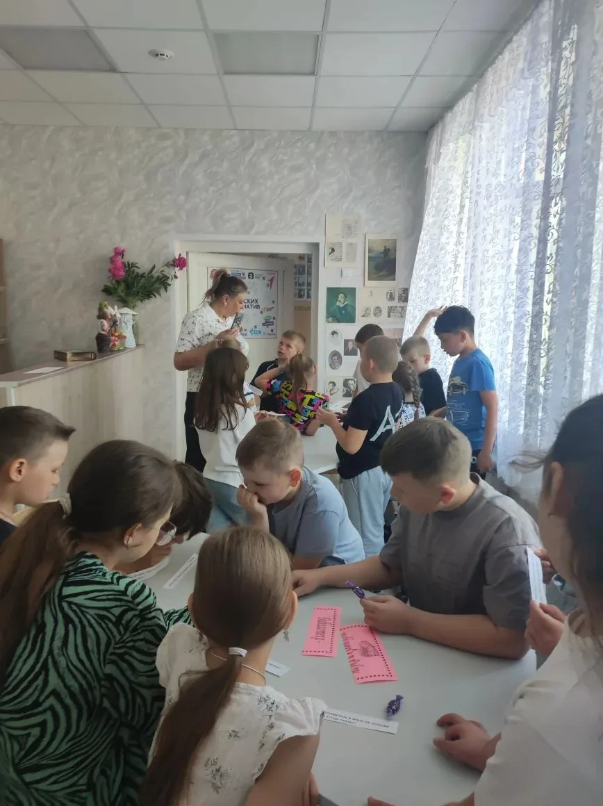 В школьной  библиотеке отметили день рождения А.С. Пушкина!