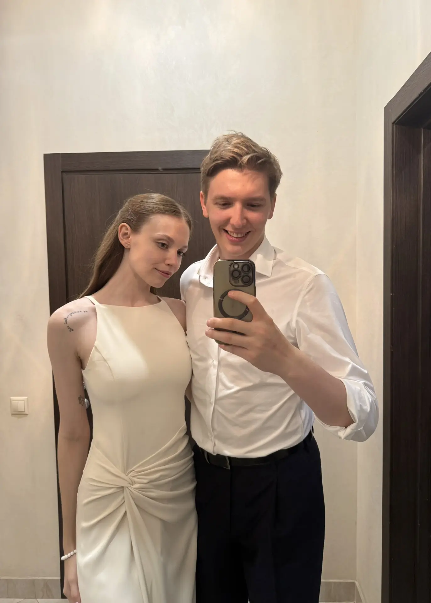 усё, сестра вышла замуж 🤩