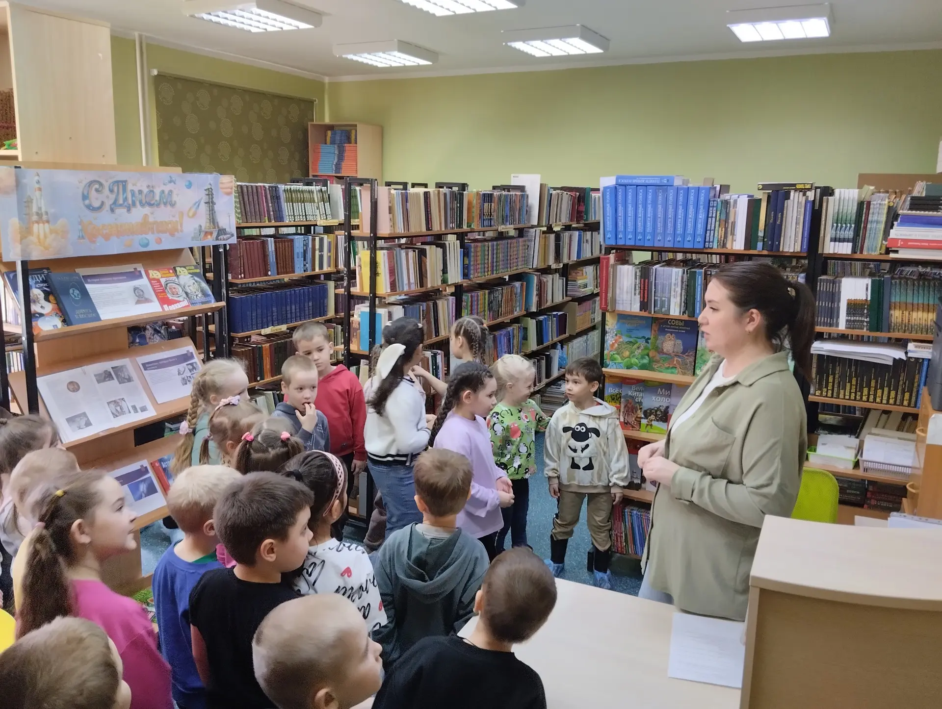 2 апреля в гости в МАОУ «СОШ№1» пришли самые маленькие, но уже очень серьезные гости: будущие первок