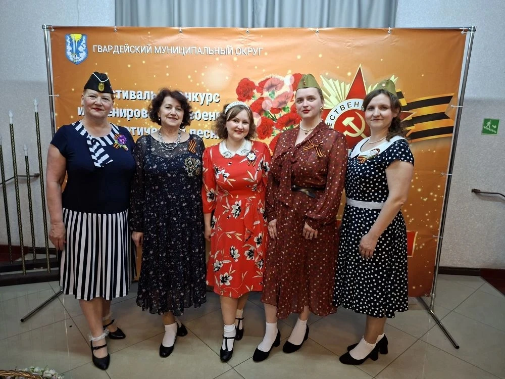 В ритмах военно-патриотических песен 🇷🇺