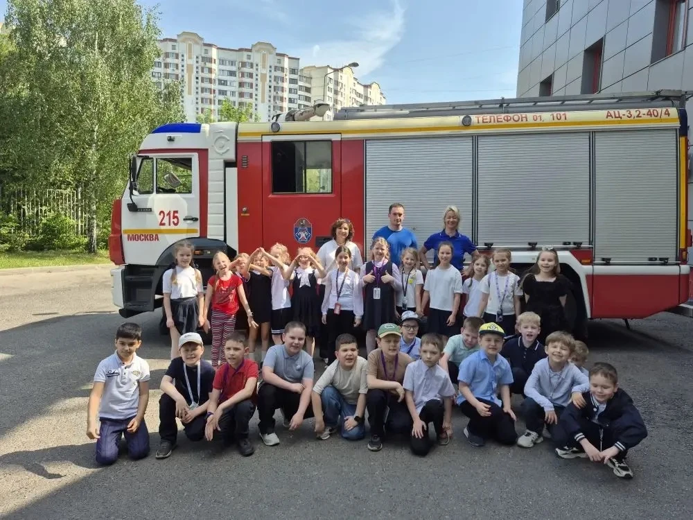 🚒В рамках проекта "Все профессии нужны, все профессии важны" первоклассники из 1 "Б" к...