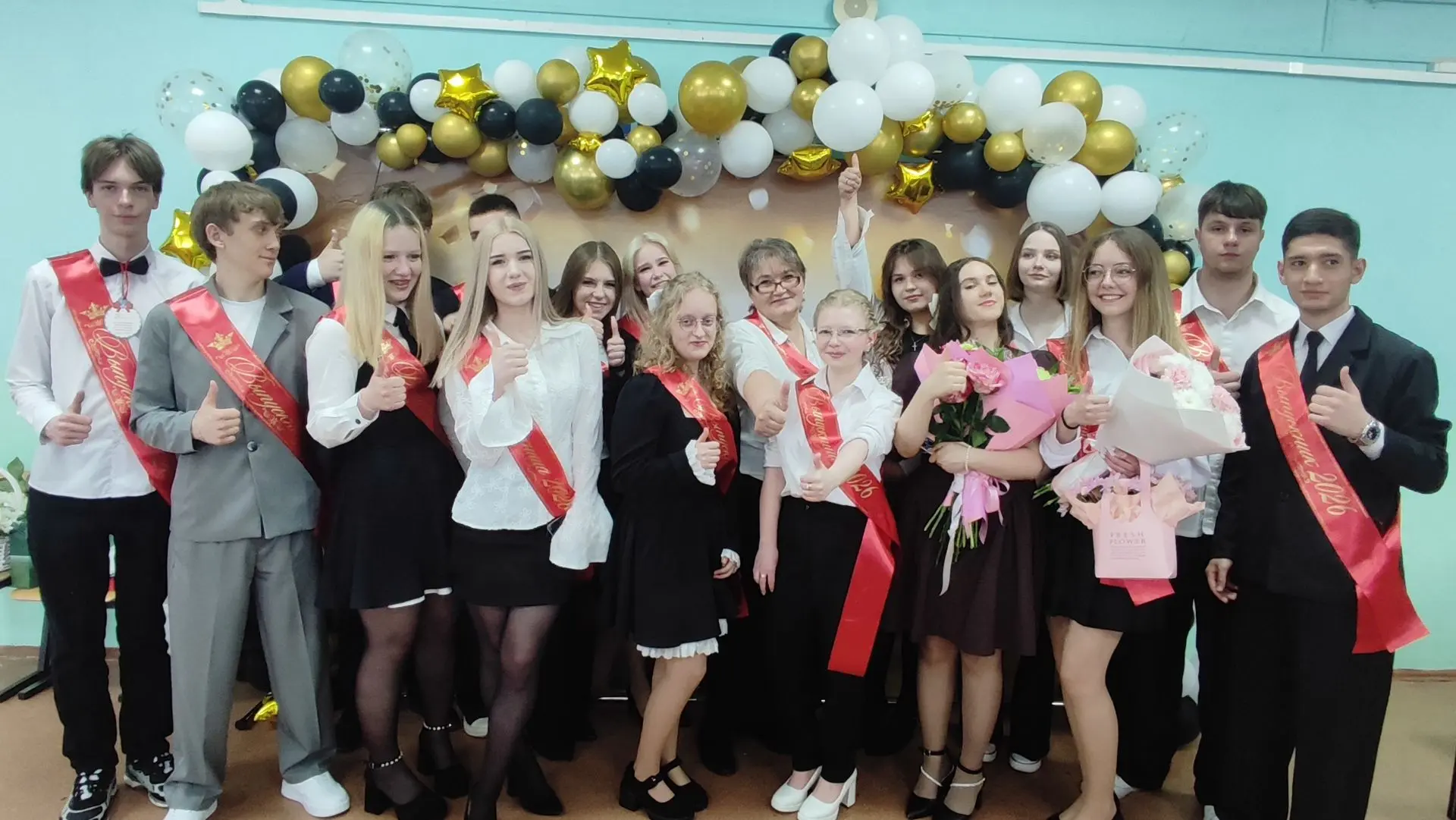 Сегодня, 26 мая,  в нашем Центре образования царила особенная, трогательная атмосфера. ...
