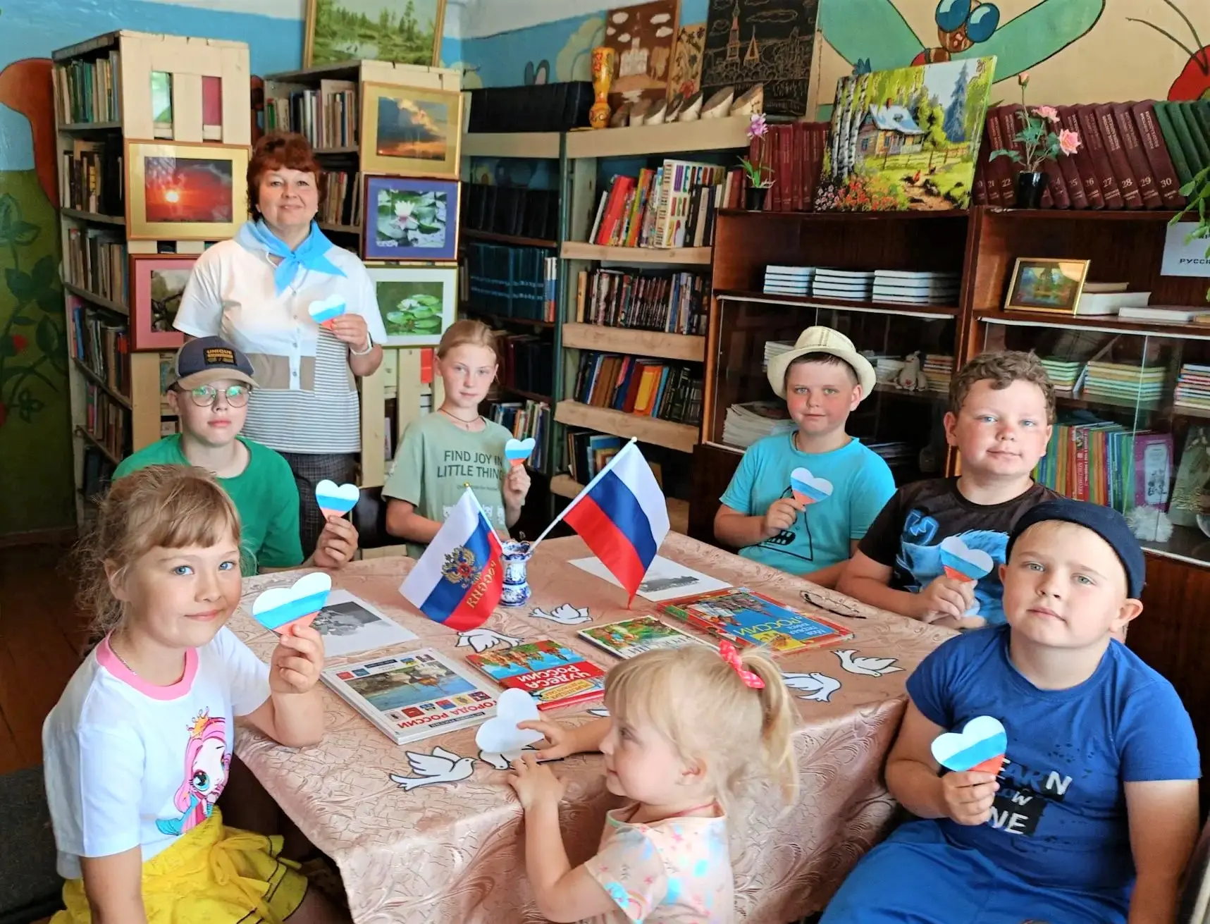 📆 В преддверии Дня России в библиотеках Путятинского округа стартует Всероссийская акц...