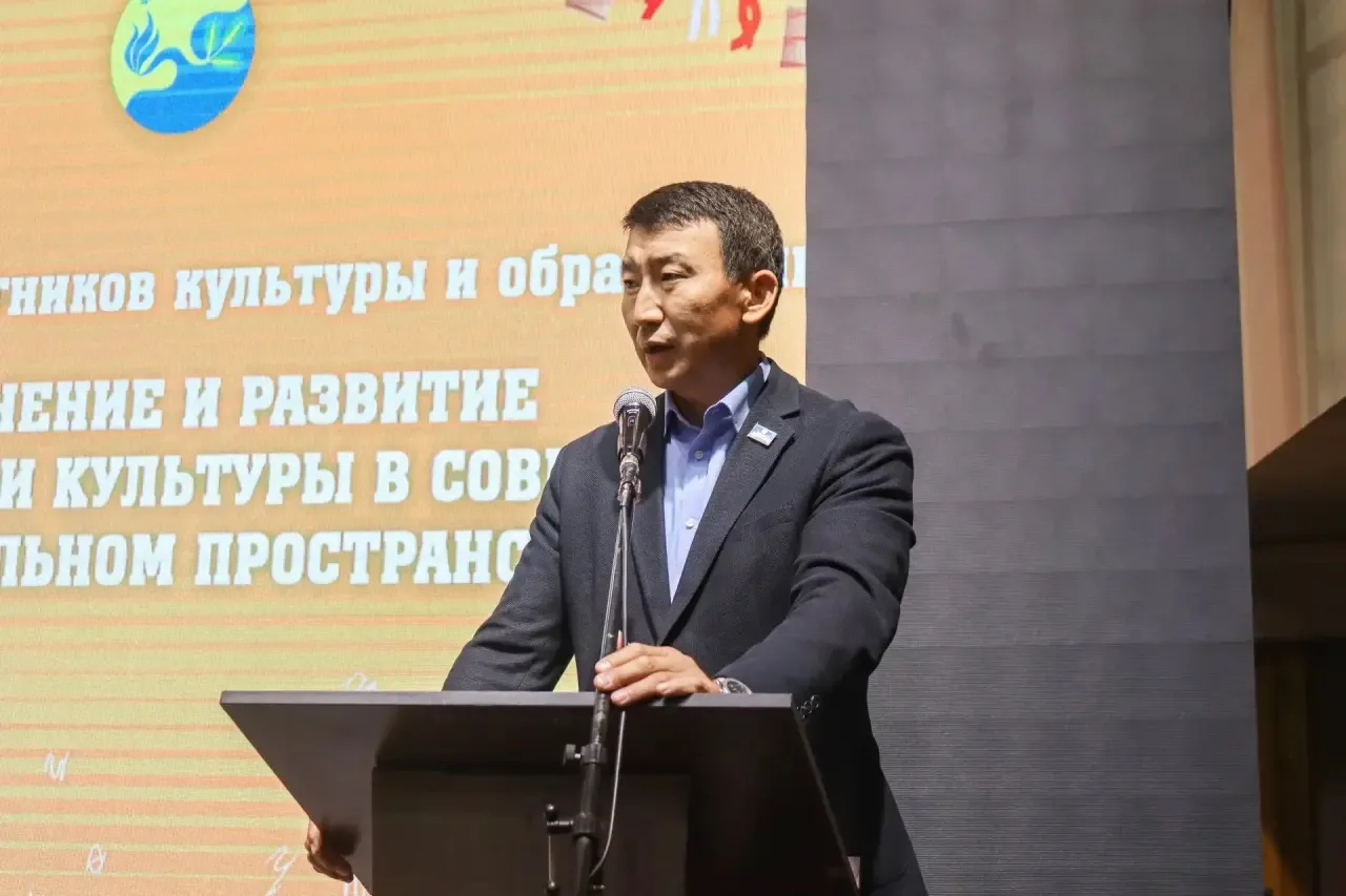 Сергей Местников: Төрөөбүт тылбытын сайыннарыы барыбыт сыалбыт-сорукпут буолар