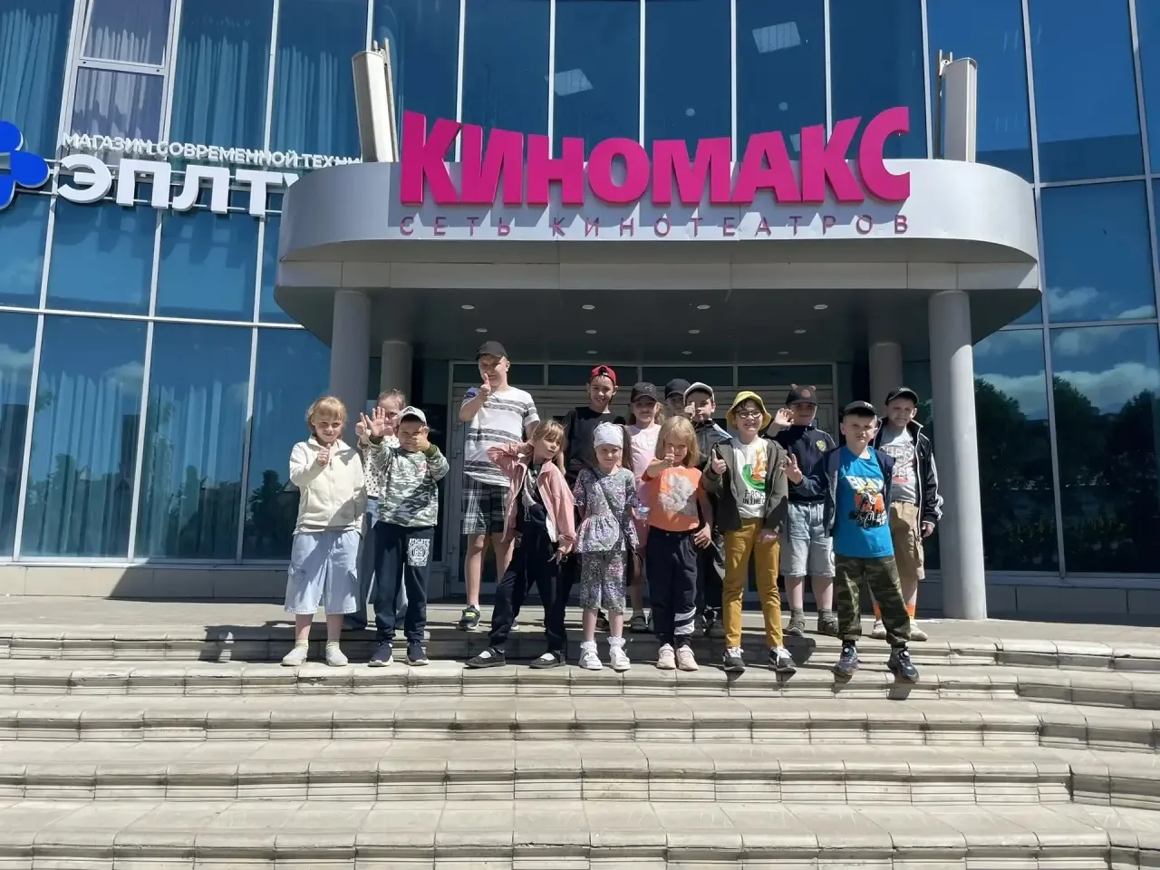 ✨ Пятый день в лагере: день кино! ✨

Сегодняшний день получился по‑настоящему волшебным — мы отметил