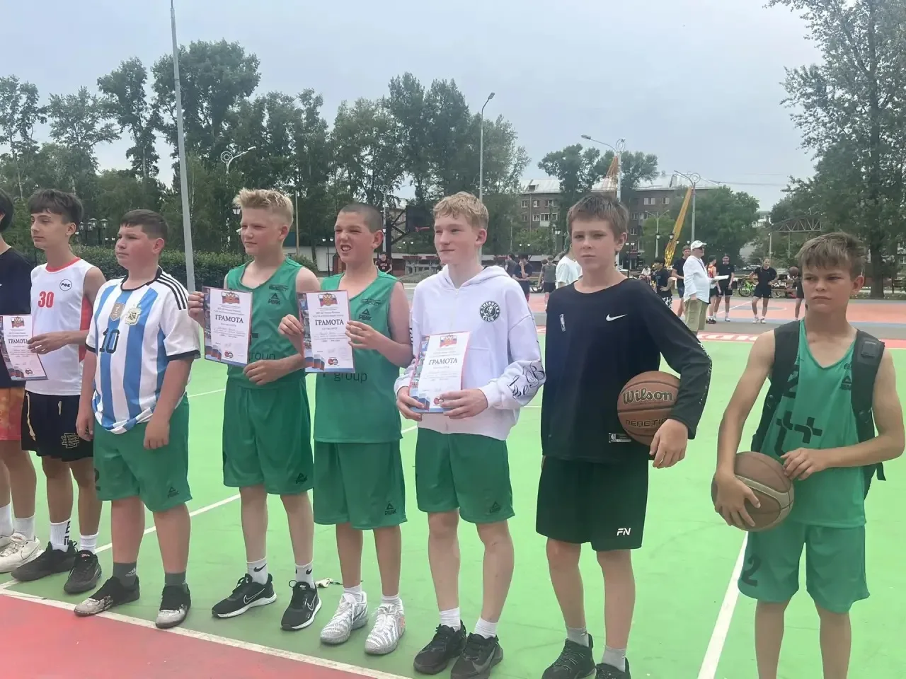 🏀 👏🎉 И снова мы победители! Наши спортсмены заняли 3 место среди восьми команд в соревнованиях по