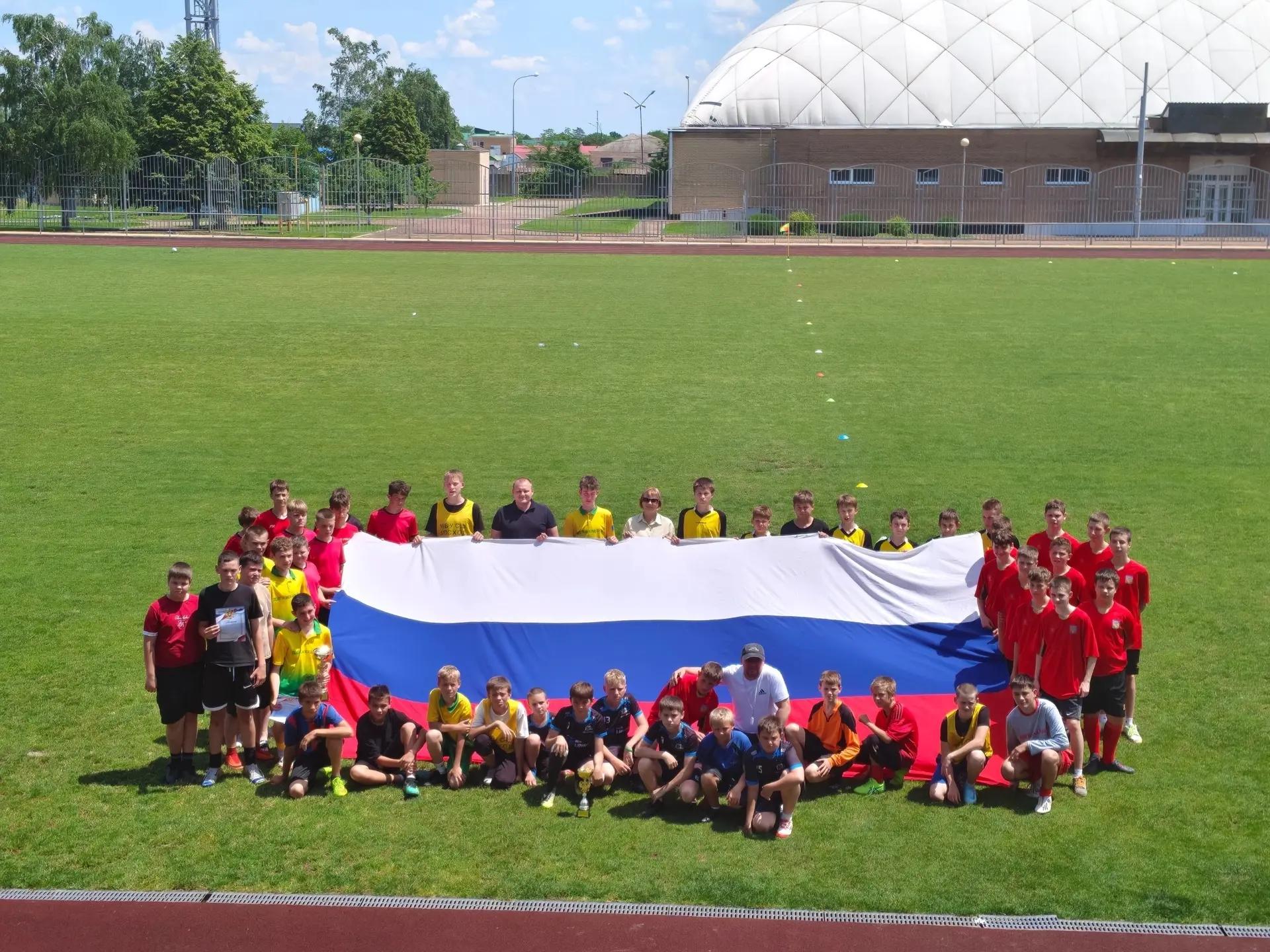 ⚽🇷🇺 10 июня 2026 года на стадионе имени Мацнева прошёл турнир по футболу, посвящённый Дню России! 