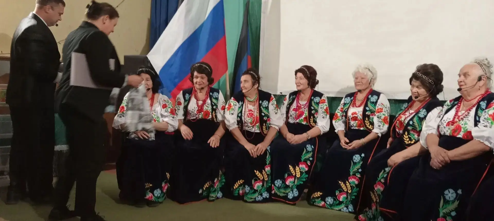 В нашем сельском Доме культуры   (Светлодаркий городской ДК п.Новолуганское) стало добр...