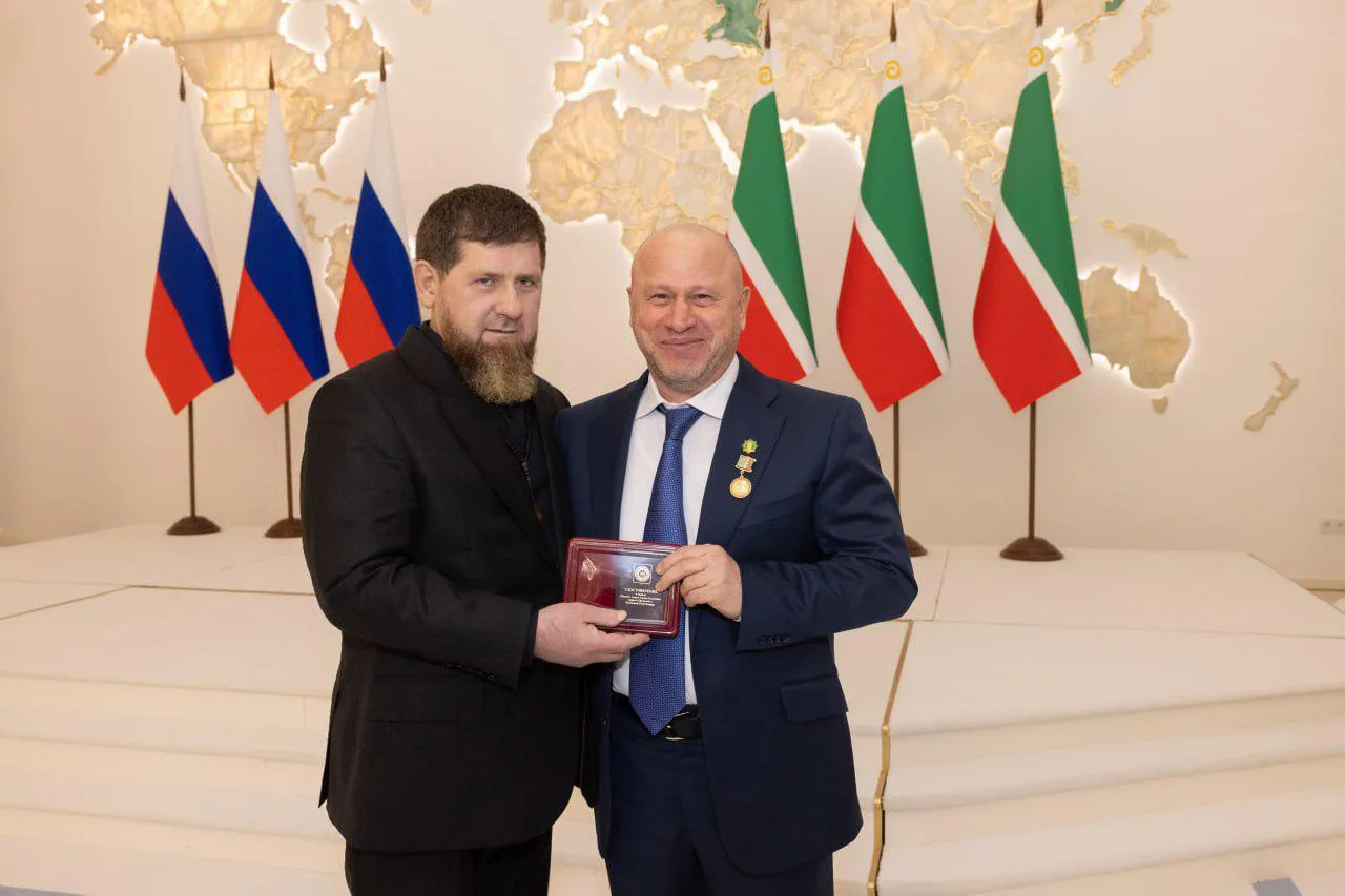 Уважаемый Рамзан Ахматович! Дорогой БРАТ! Выражаю Вам слова искренней благодарности за присвоение мн