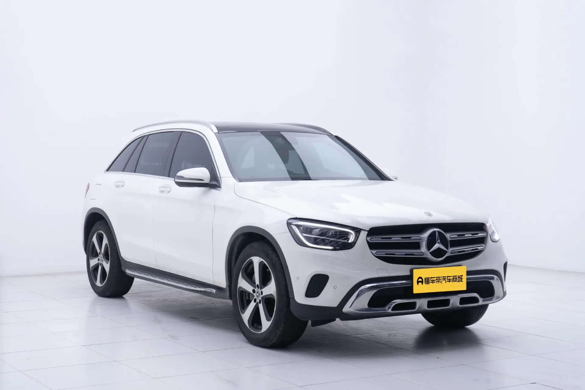 ➡️В ПРОДАЖЕ В КИТАЕ⬅️

MERCEDES GLC260L
⏺ Год - 2022
⏺ Объём - 2,0л 
⏺ Мощность - 197 л.с.
⏺ Пробег 
