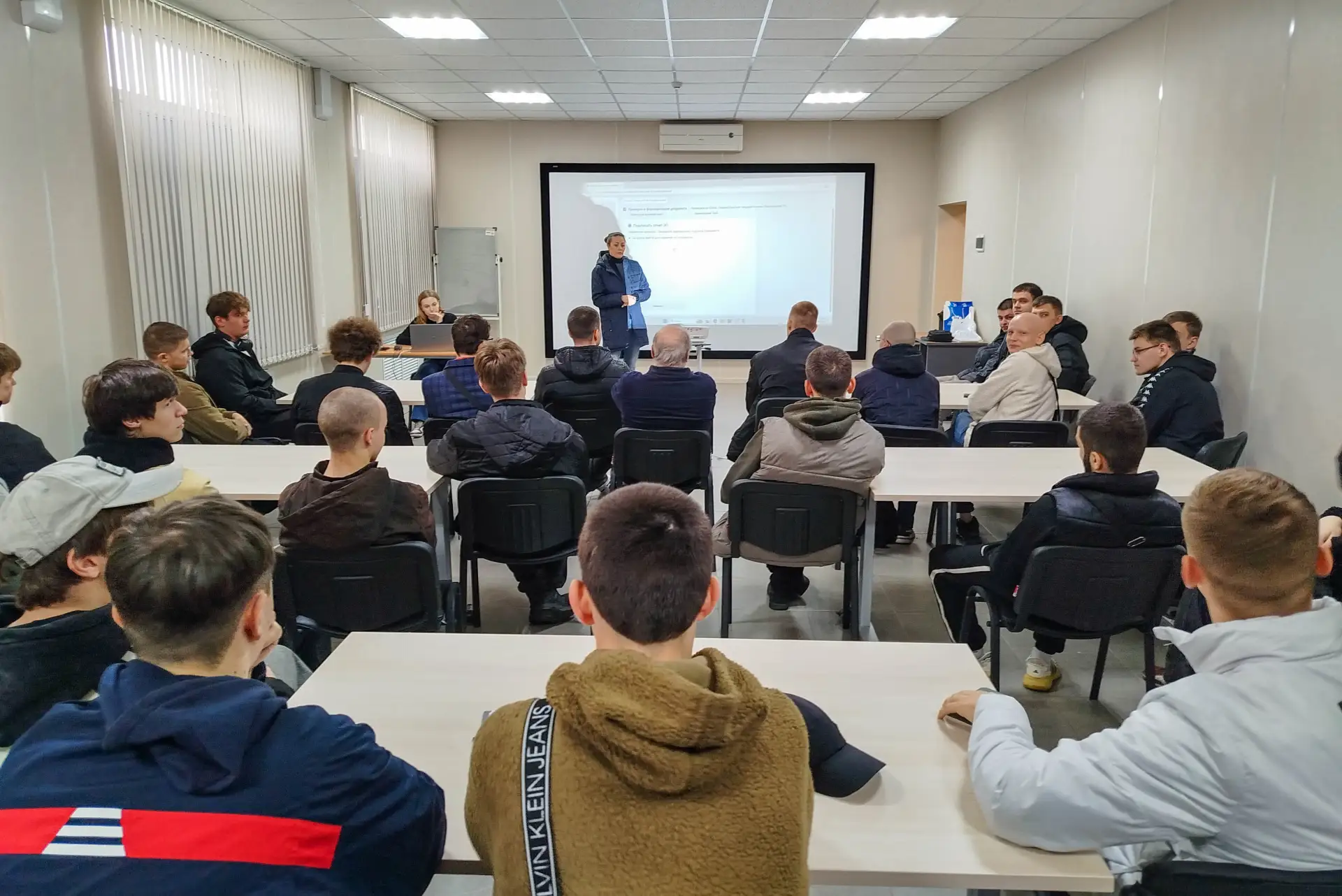 🔧Студенты ЮРГПУ посетили Таганрогский котлостроительный завод ⠀ ⠀ 🤩Участниками экскурсии, побывавшим