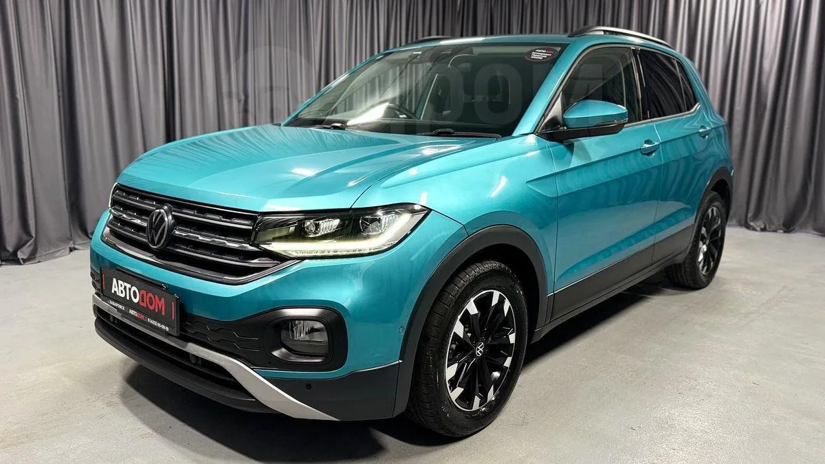 Volkswagen T-Cross 2020

1.0 бензин, робот, передний привод, 116 л.с., пробег 70 тыс. км.
Комплектац