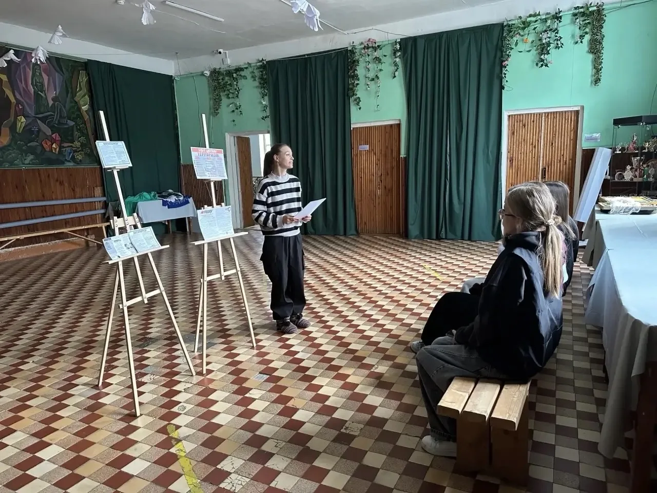 3 сентября в Доме культуры п. Зюзельский МБУ «ЦК и НТ» прошёл информационный час «День ...