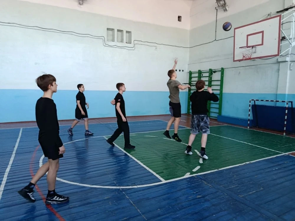 Дайджест: на спорте! Спорт и здоровье неразделимы!   📍Учителями физической культуры Даниловым К. Б. 