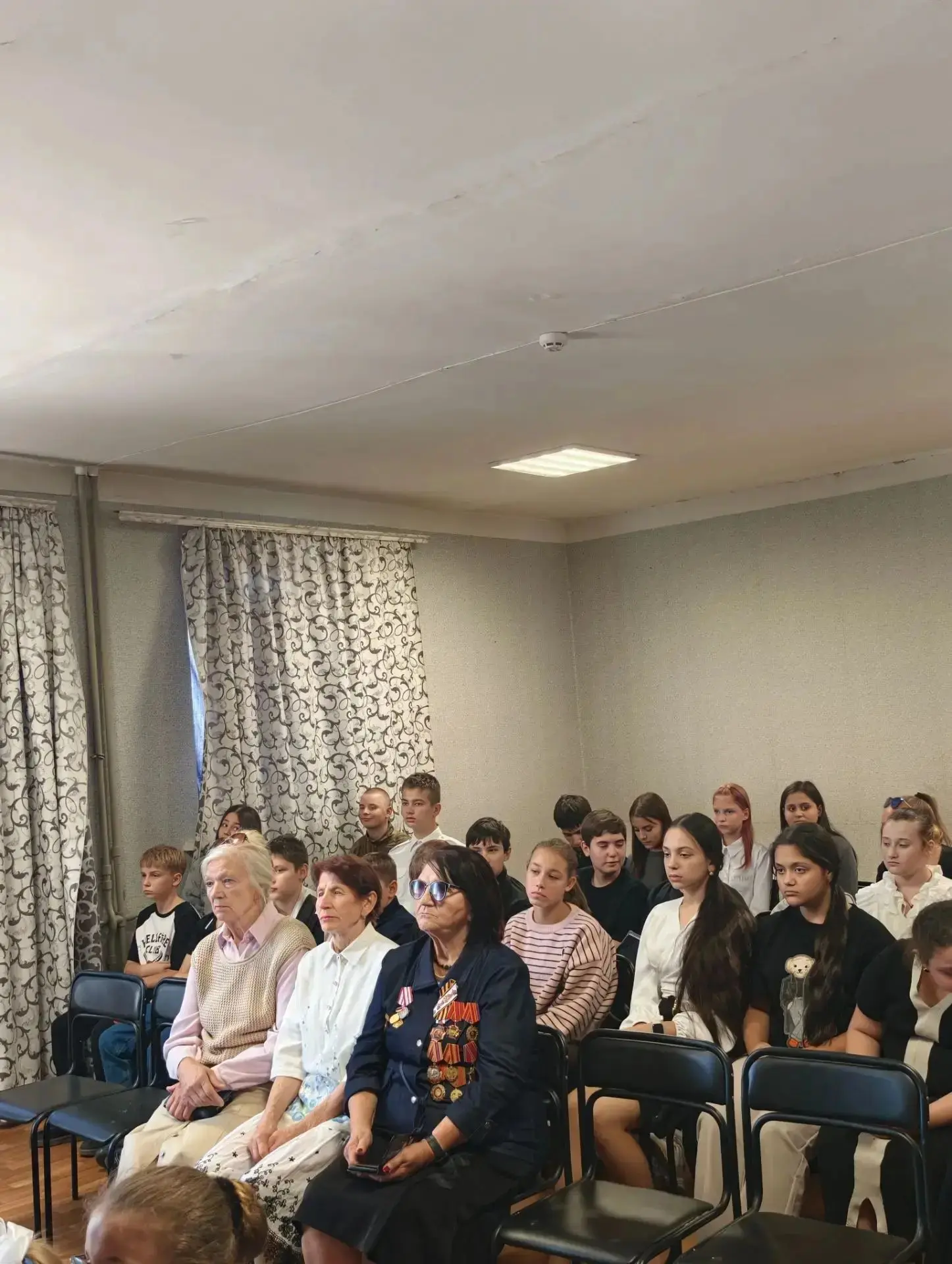 🇷🇺 В ГБОУ "Школа N 38 имени Т.И. Гордиенко г.о. Донецк" прошёл Урок мужества, приуроч...