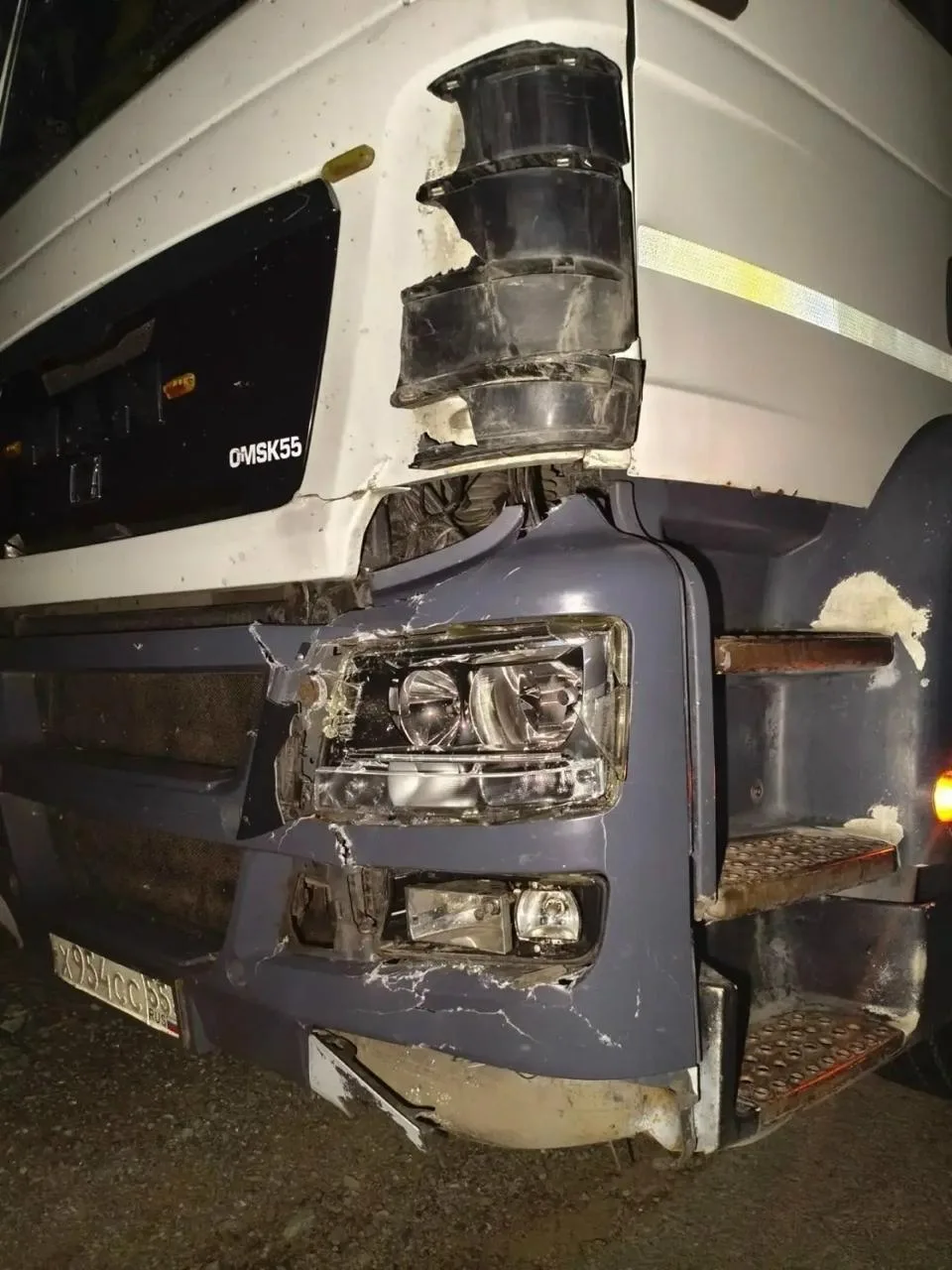 🚨Фура насмерть сбила пешехода на трассе в Калачинском районе

Ночью на трассе Челябинск – Новосибир