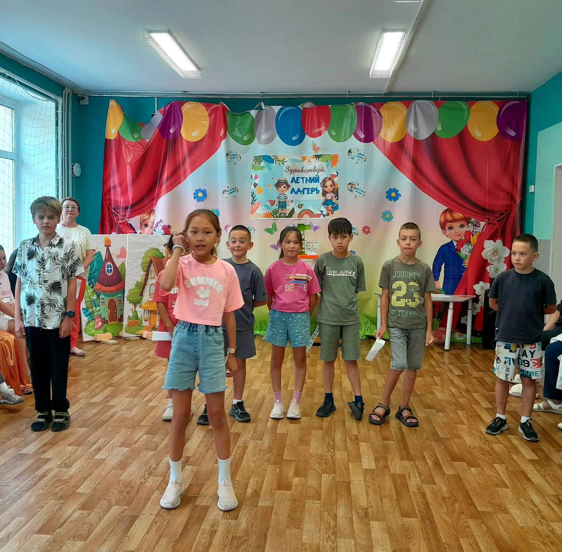 Ярмарка профессий в лагере «Планета детства»: путешествие в мир удивительных профессий! 🎉 
В нашем 