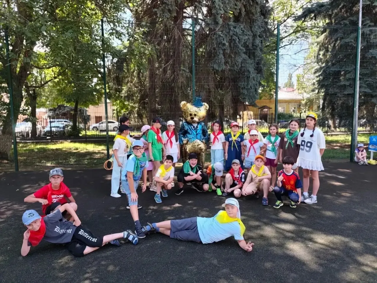 Сложно поверить, но половина лета уже позади.

Завершилась вторая смена летних  лагерей — она получи