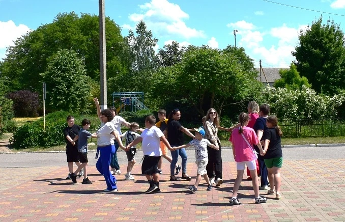 #Хомутчанскаябиблиотека#ДеньРоссии#ГодЕдинстванародовРоссии#Хороводединства 
В преддверии Дня России